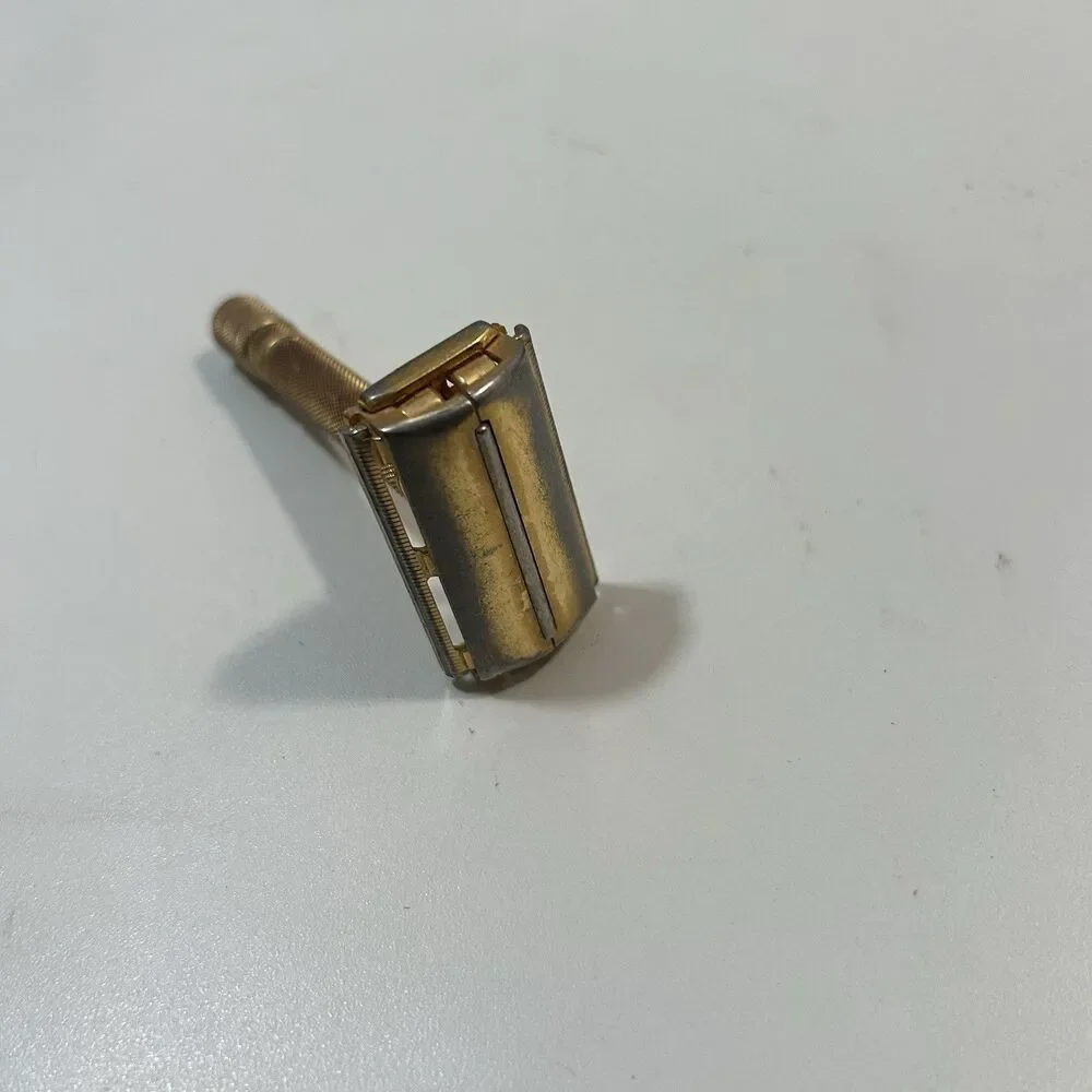 Gillette vintage gold